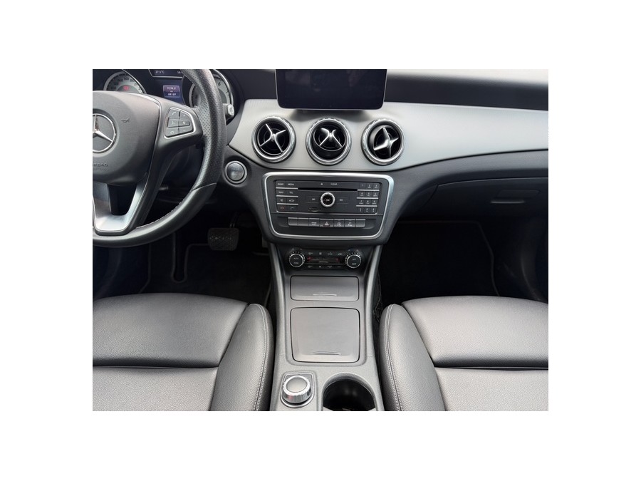 MERCEDES d'occasion GLA 200 ACTIVITY EDITION de 2017 Tours (37)﻿