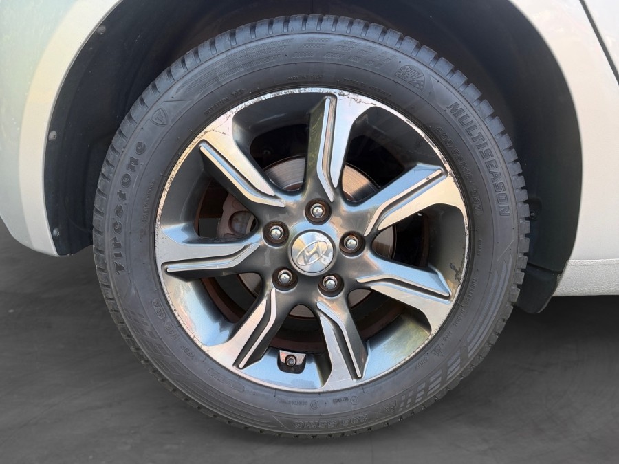 HYUNDAI d'occasion IX20 1.4 90ch Blue Drive Intuitive de 2017 Caen