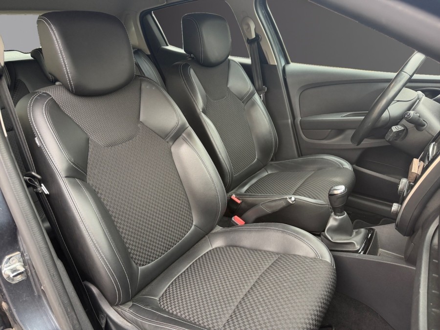 RENAULT d'occasion CLIO 0.9 TCe 90ch energy Intens 5p de 2019 Vernon