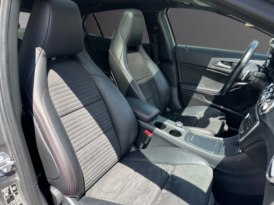 MERCEDES d'occasion GLA 200 d Fascination 7G-DCT de 2018 Vernon (27)﻿