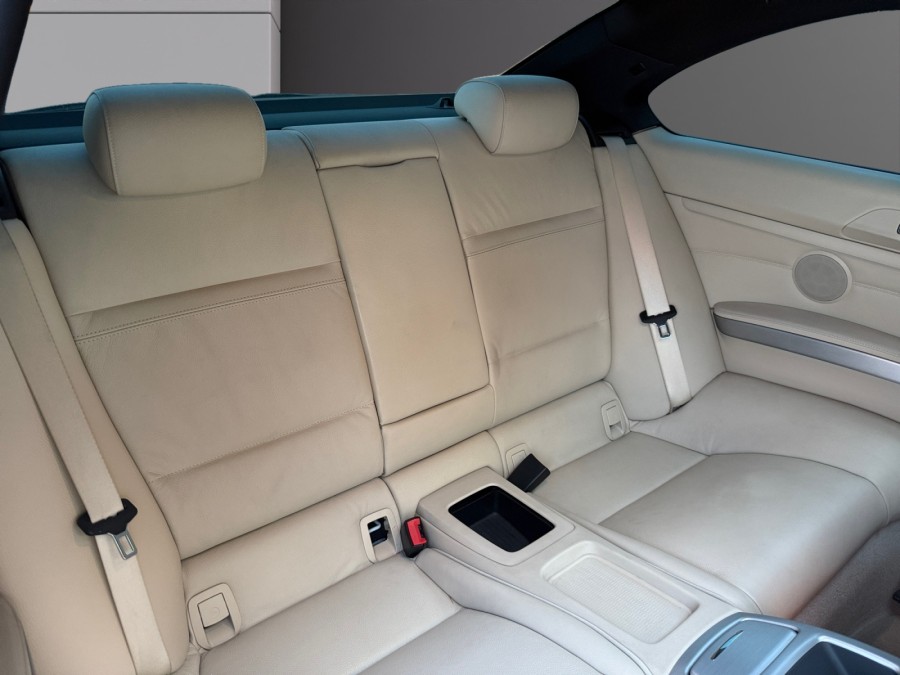 BMW d'occasion 335 3 I CONFORT DKG AUTO de 2011 Marignane (13)﻿