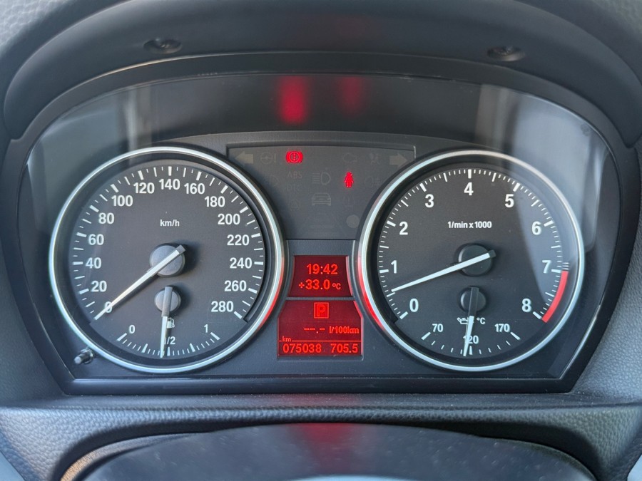 BMW d'occasion 335 3 I CONFORT DKG AUTO de 2011 Marignane (13)﻿