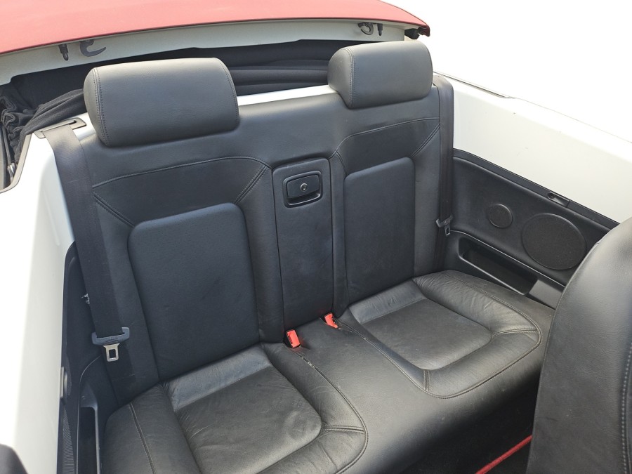 VOLKSWAGEN d'occasion BEETLE 1.4 75ch Fancy de 2010 Orgeval Verneuil