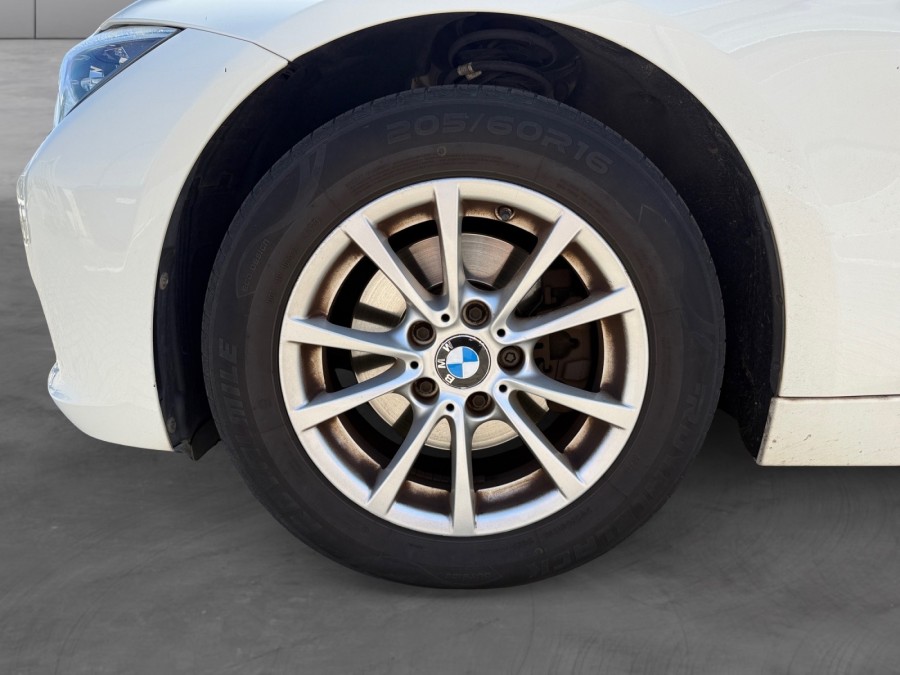 BMW d'occasion 320 2 D 184 TOURING LOUNGE AUTO de 2014 Dunkerque (59)﻿
