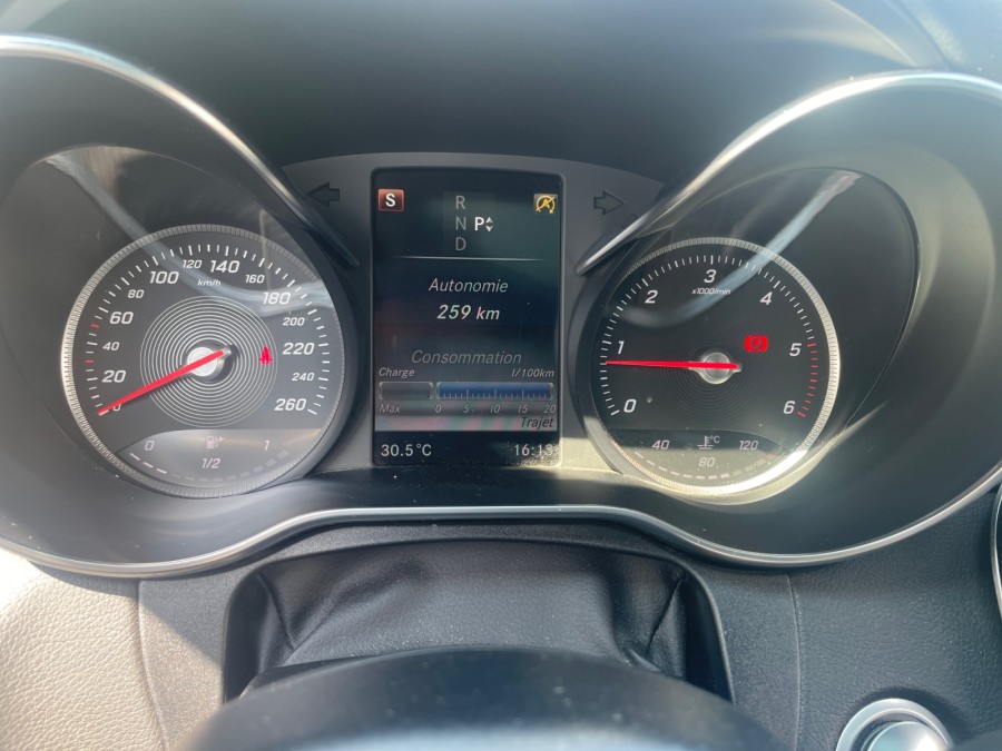 MERCEDES d'occasion C 220 d 170 ch AMG LINE 9G-Tronic de 2018 Royan