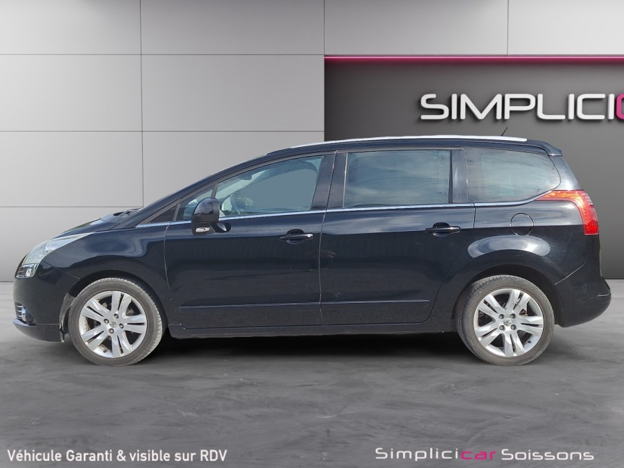 PEUGEOT d'occasion 5008 1.6 HDI 112 FAP CONFORT PACK de 2011 Soissons