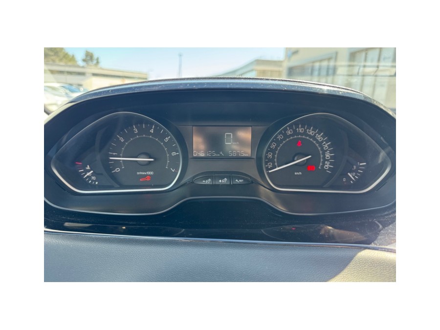 PEUGEOT d'occasion 208 AFFAIRE 1.2 PURE TECH 82 PREMIUM de 2018 La