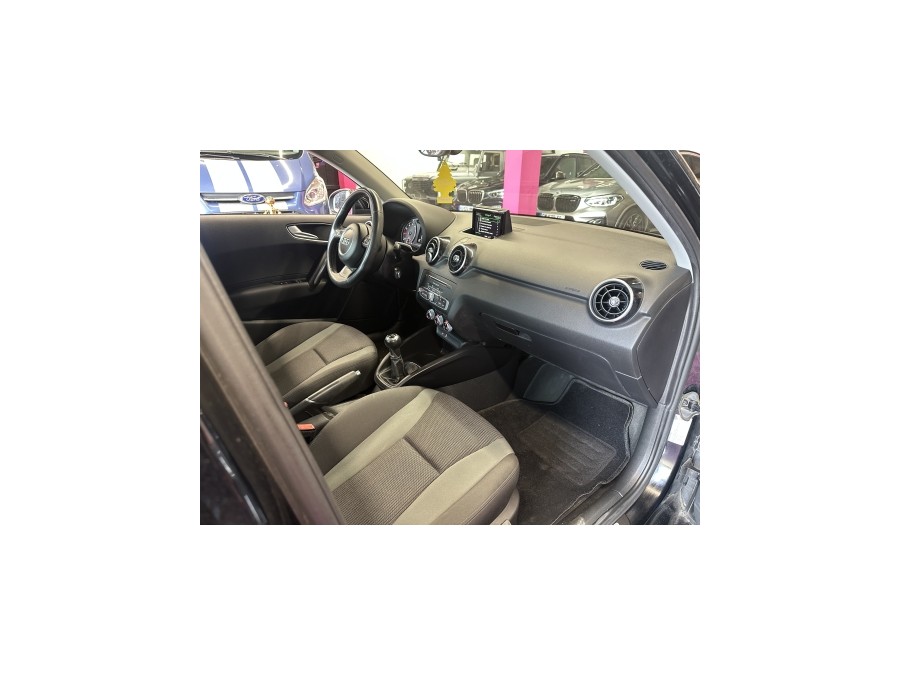 AUDI d'occasion A1 1.0 TFSI 95ch ultra Ambiente de 2016 Villebon Sur