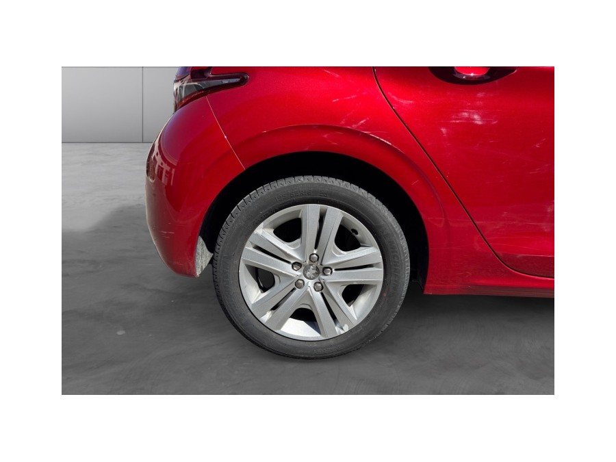 PEUGEOT d'occasion 208 AFFAIRE 1.2 PURE TECH 82 PREMIUM de 2018 La