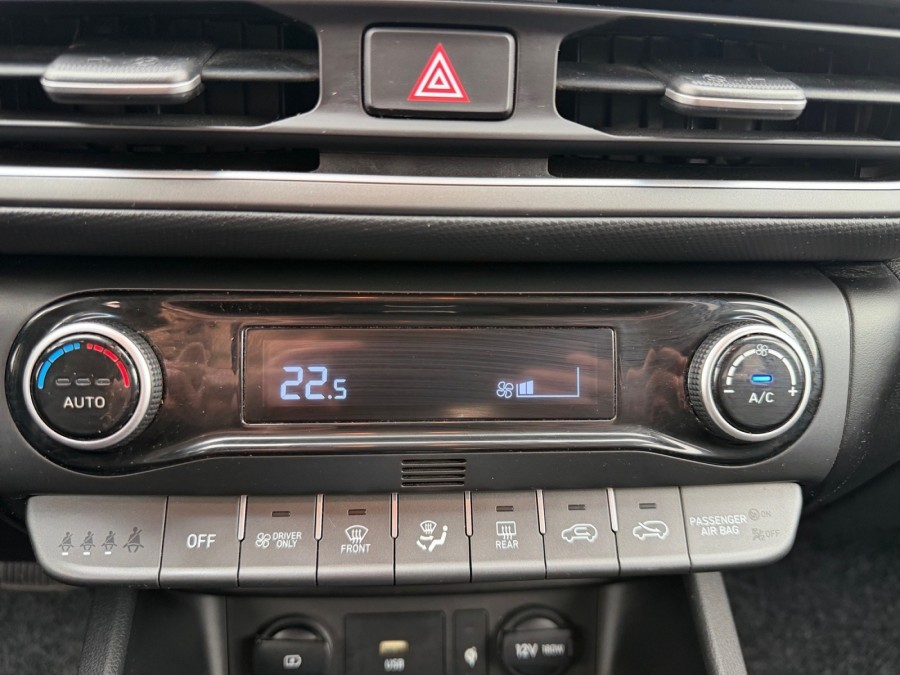 HYUNDAI d'occasion KONA 1.6 GDI 141 HYBRID INITIA DCT de 2021