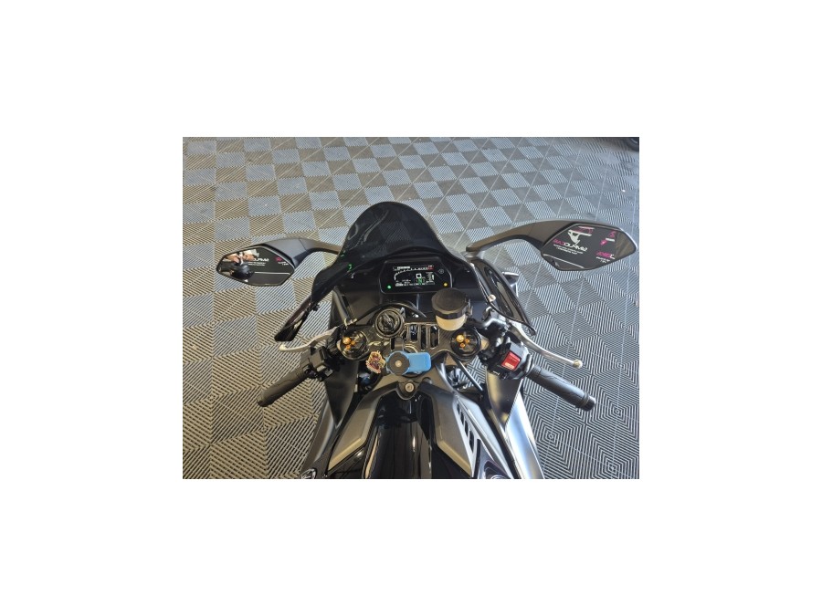 YAMAHA d'occasion YZFR1 YZF-R1 1000 2023 de 2023 Aix Les Bains (73)﻿