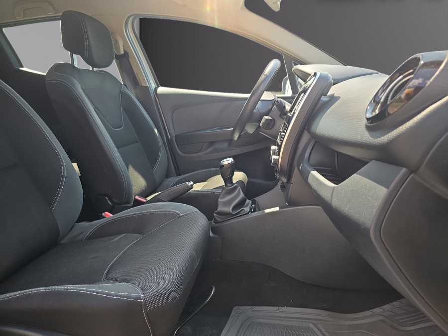 RENAULT d'occasion CLIO IV 0.9 TCE 90 ENERGY ZEN de 2016 Vichy (03)﻿