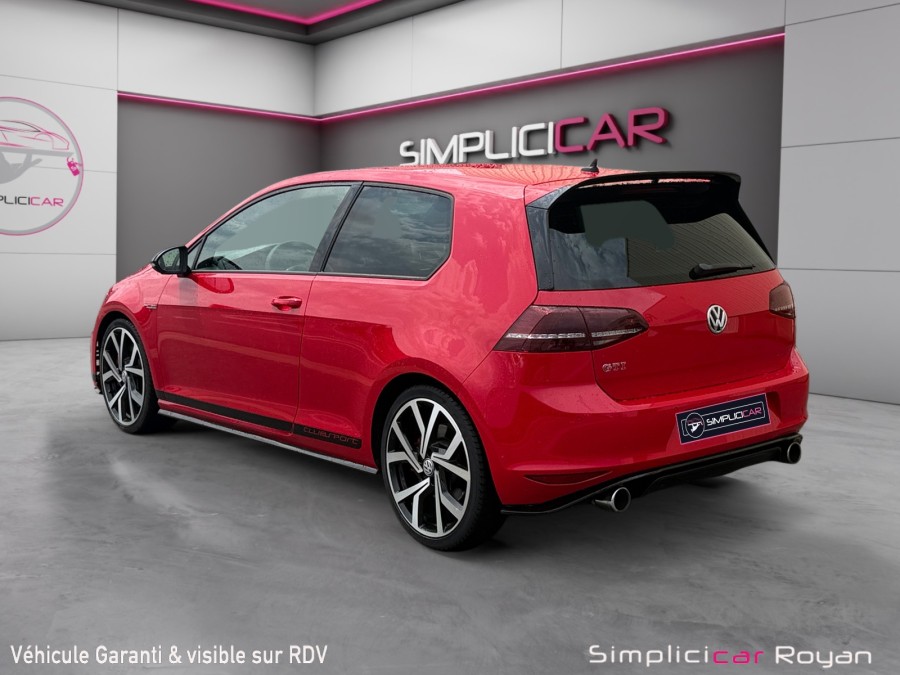 VOLKSWAGEN d'occasion GOLF 2.0 TSI 265 GTI CLUBSPORT de 2016 Royan