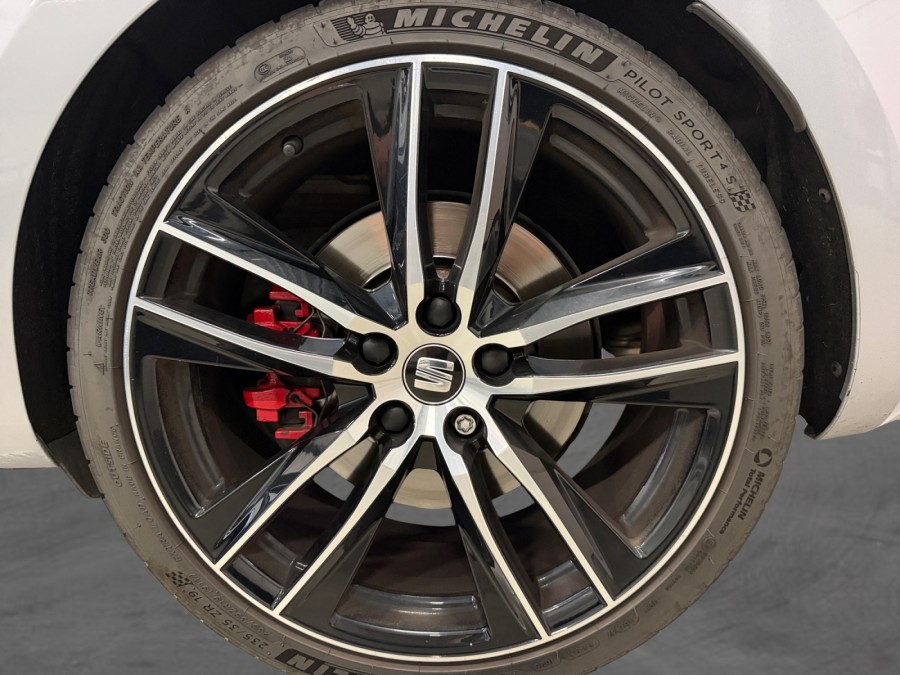 SEAT d'occasion LEON 2.0 TSI 300 CUPRA R DSG de 2018 Andrezieux (42)﻿