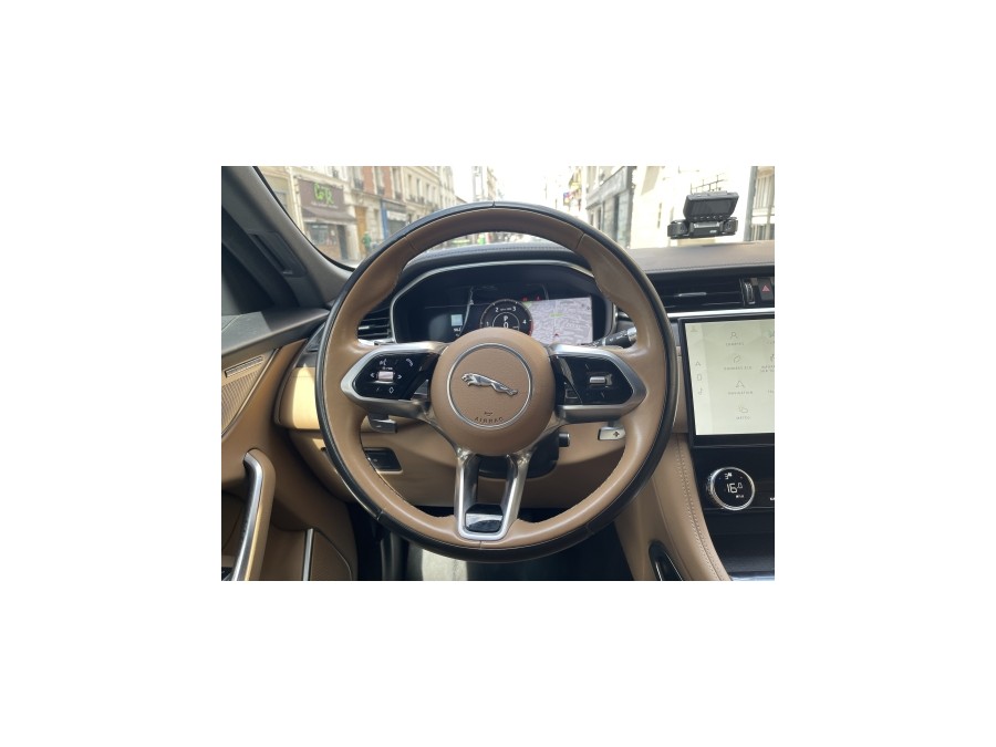 JAGUAR d'occasion FPACE 2 D165 MHEV SE AWD AUTO de 2021 Paris 15 (75)﻿