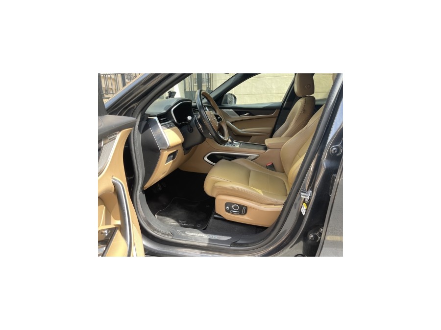 JAGUAR d'occasion FPACE 2 D165 MHEV SE AWD AUTO de 2021 Paris 15 (75)﻿