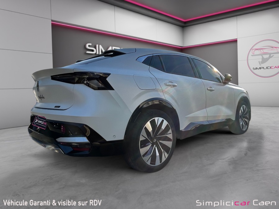 RENAULT d'occasion RAFALE 1.2 E-TECH 200 ESPRIT ALPINE de 2024 Caen