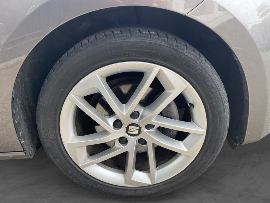 SEAT d'occasion LEON III ST 2 TDI 150 PREMIUM de 2016 La Flèche (72)﻿