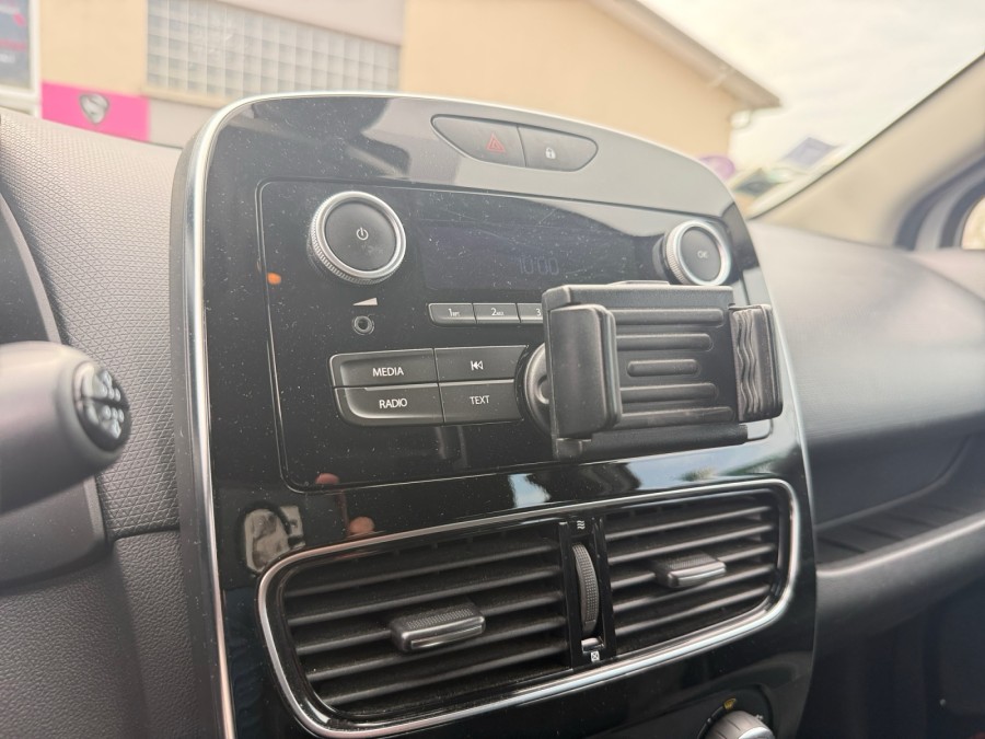 RENAULT d'occasion CLIO 0.9 TCe 75ch energy Trend 5p Euro6c de 2018