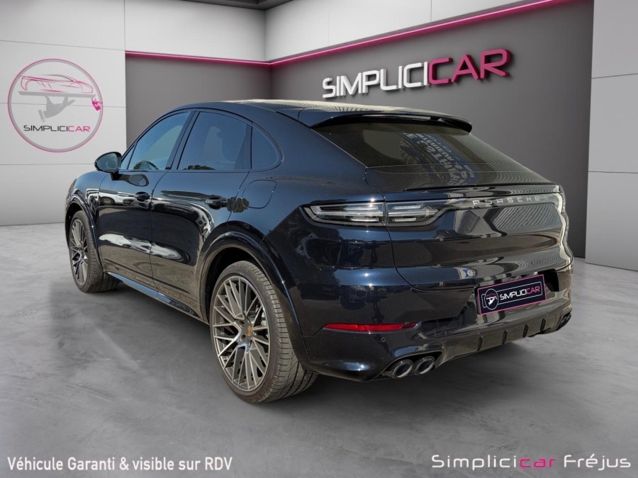 PORSCHE d'occasion CAYENNE 3.0 V6 E-HYBRID COUPE de 2021 Frejus (83)﻿