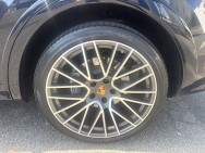 PORSCHE d'occasion CAYENNE 3.0 V6 E-HYBRID COUPE de 2021 Frejus (83)﻿