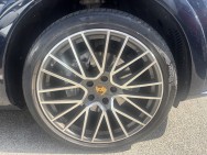 PORSCHE d'occasion CAYENNE 3.0 V6 E-HYBRID COUPE de 2021 Frejus (83)﻿
