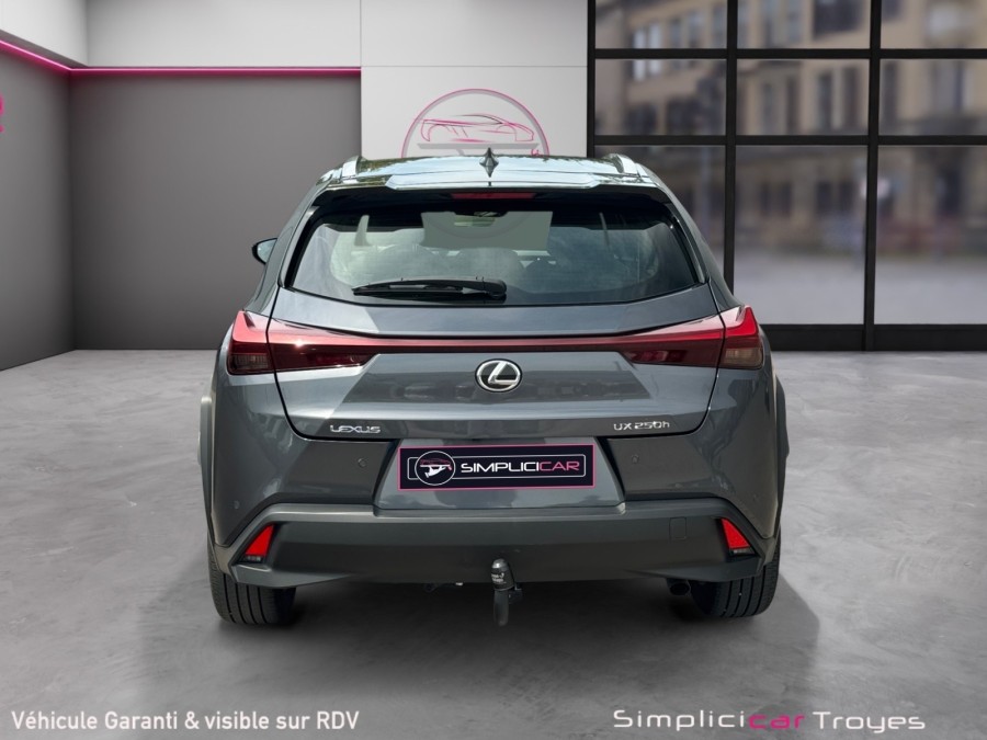 LEXUS d'occasion UX 250h Pack Business Plus 2WD de 2022 Troyes (10)﻿