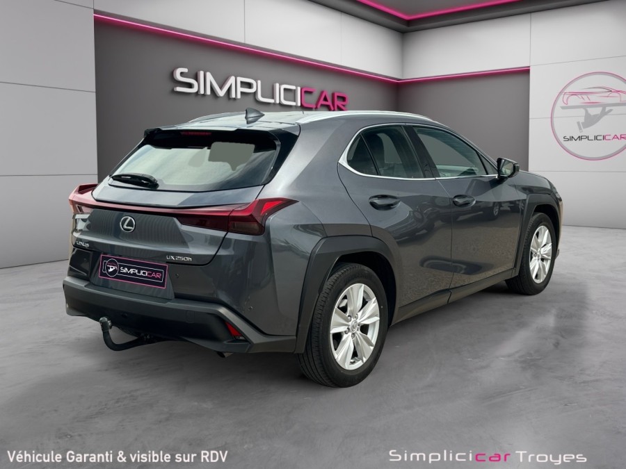 LEXUS d'occasion UX 250h Pack Business Plus 2WD de 2022 Troyes (10)﻿