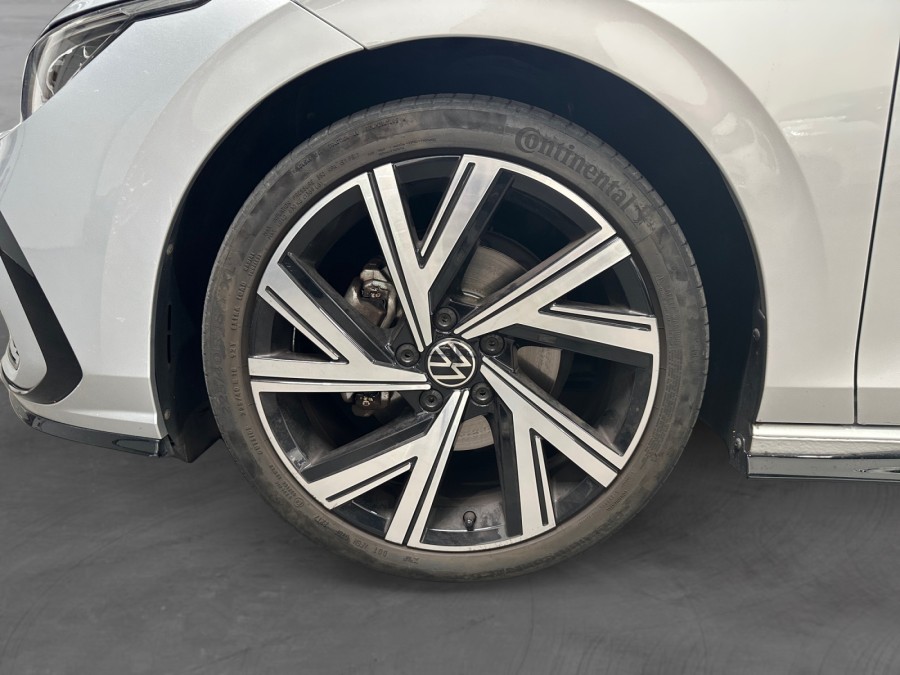 VOLKSWAGEN d'occasion GOLF VIII 2.0 TDI 150  R-LINE DSG de 2021 Lyon