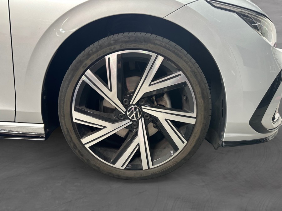 VOLKSWAGEN d'occasion GOLF VIII 2.0 TDI 150  R-LINE DSG de 2021 Lyon