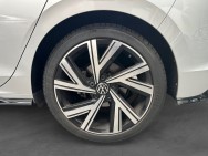VOLKSWAGEN d'occasion GOLF VIII 2.0 TDI 150  R-LINE DSG de 2021 Lyon