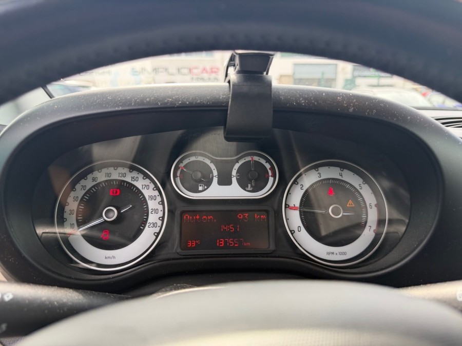 FIAT d'occasion 500L 1.4 16V 95 LOUNGE de 2016 Frejus (83)﻿