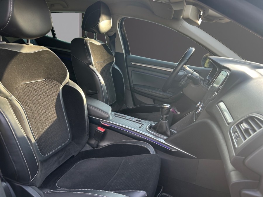 RENAULT d'occasion MEGANE IV 1.6 DCI 130 INTENS de 2017 Nord Isère