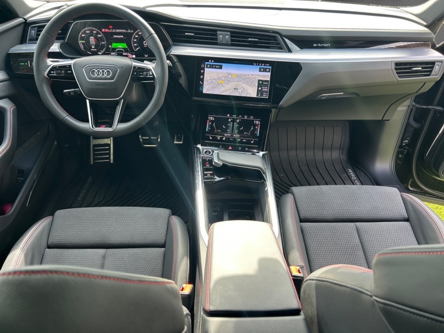 AUDI d'occasion Q8 Q8 E-TRON DAKAR de 2025 Cannes (06)﻿