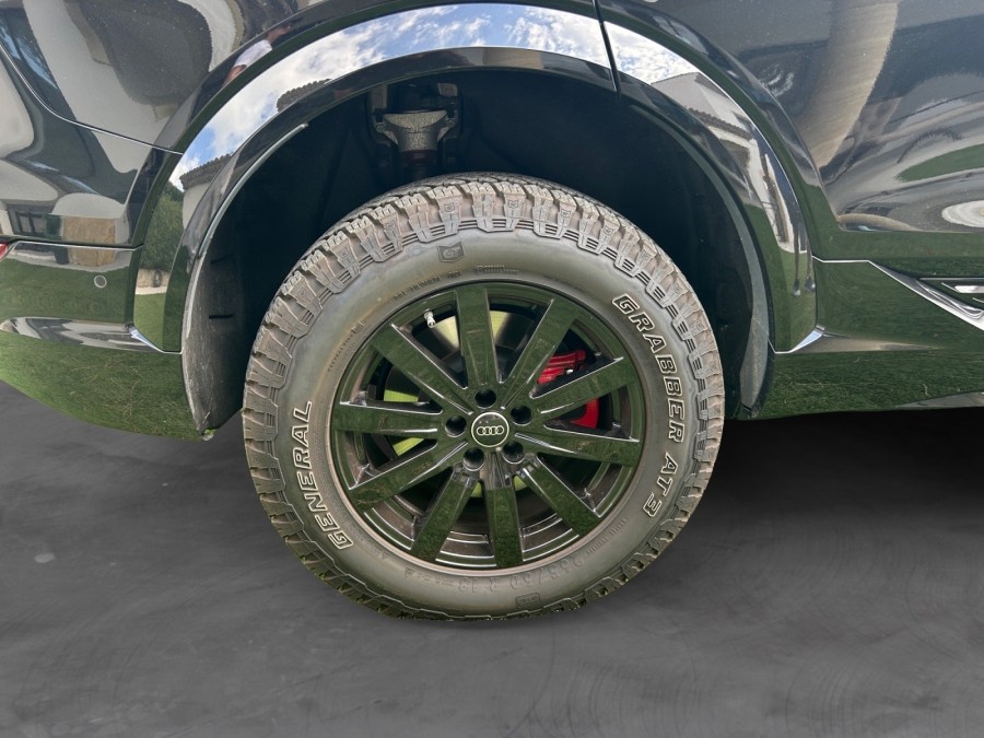 AUDI d'occasion Q8 Q8 E-TRON DAKAR de 2025 Cannes (06)﻿