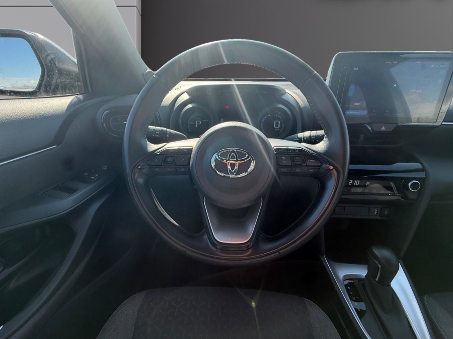 TOYOTA d'occasion YARIS 116H DESIGN de 2023 Royan (17)﻿