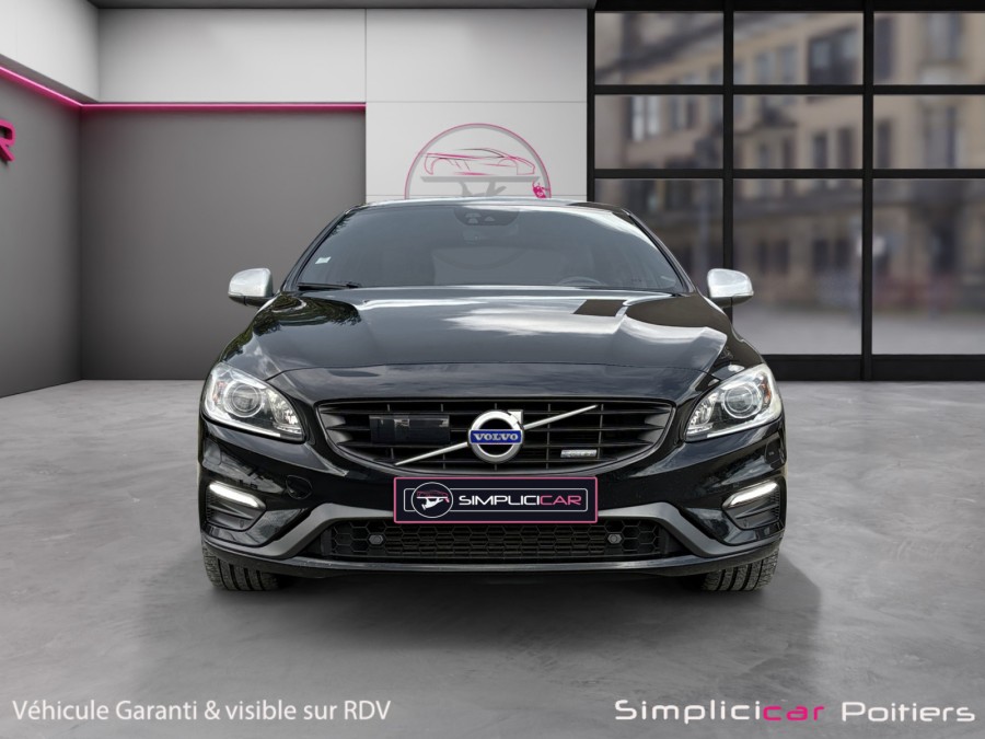 VOLVO d'occasion V60 2 D5 225 MOMENTUM GEARTRONIC AUTO de 2015