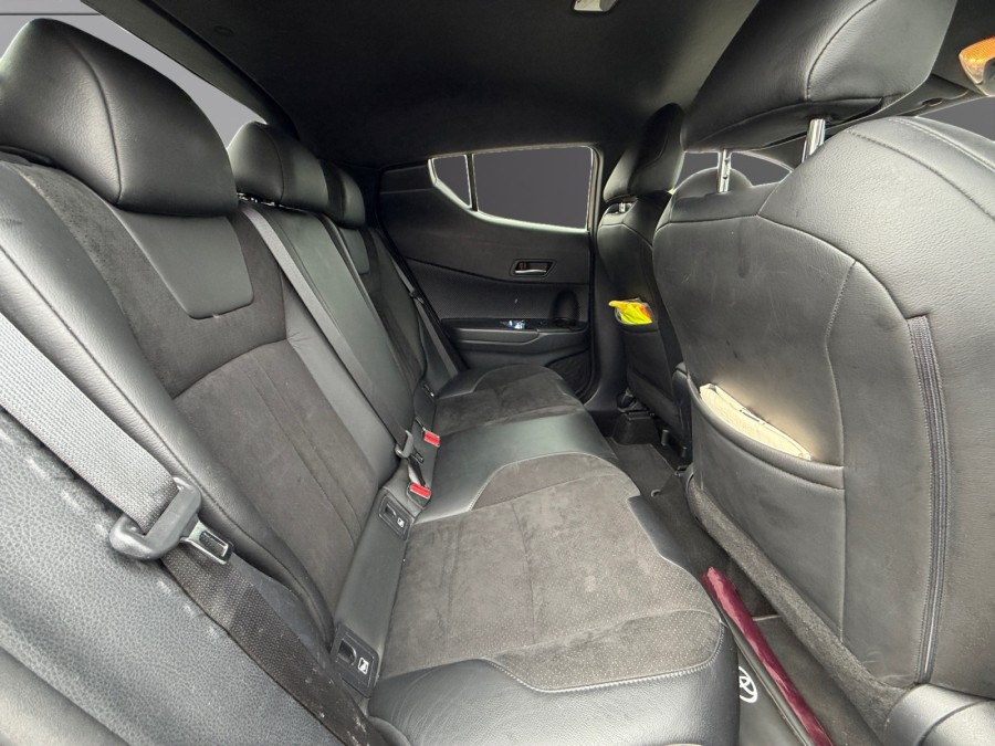 TOYOTA d'occasion C-HR 122h Collection 2WD E-CVT RC18 de 2019 Limoges
