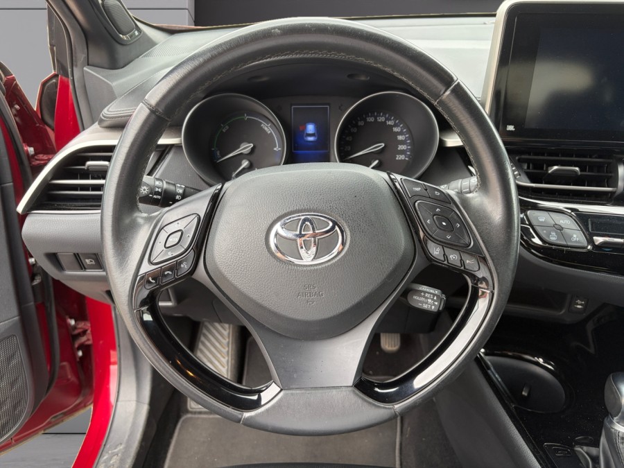 TOYOTA d'occasion C-HR 122h Collection 2WD E-CVT RC18 de 2019 Limoges