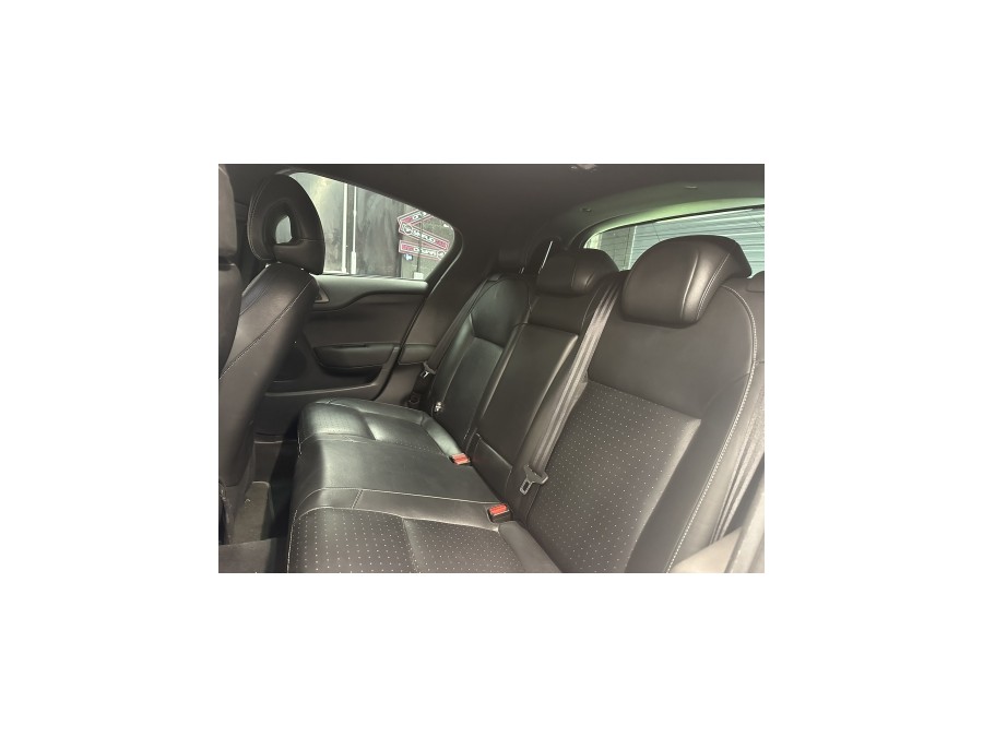 DS d'occasion DS 4 BlueHDi 180 Sport Chic S&S EAT6 de 2015 Villebon