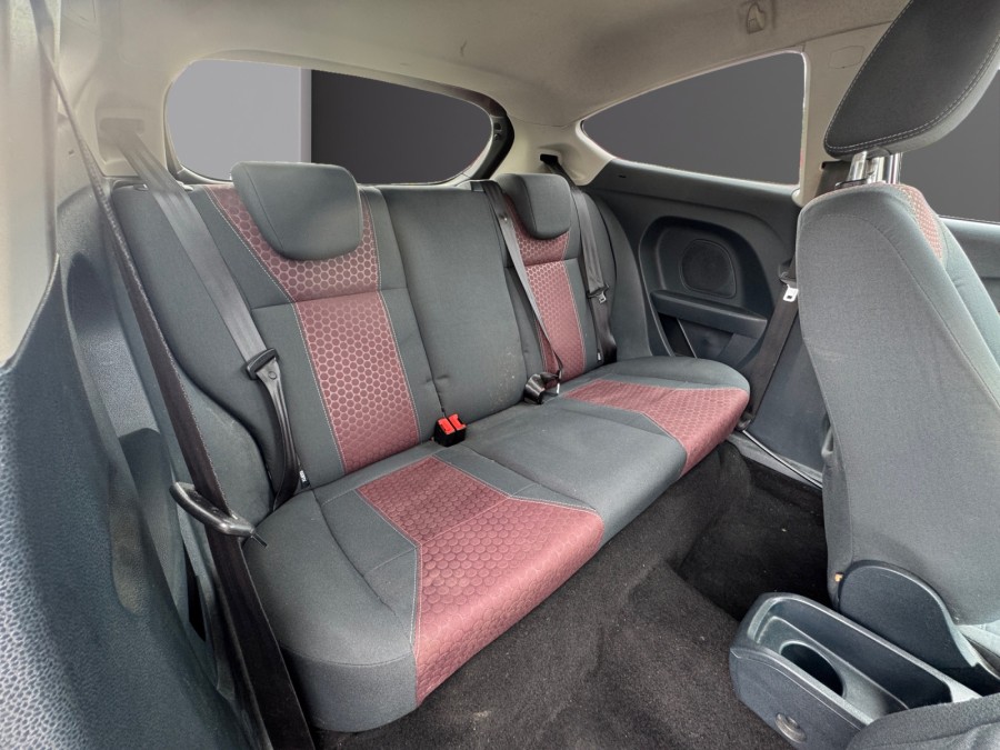 FORD d'occasion FIESTA 1.4 TDCI 68 AMBIENTE de 2009 Limoges (87)﻿