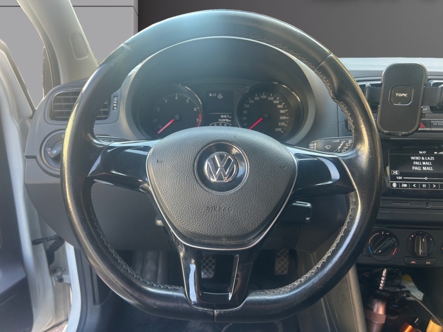 VOLKSWAGEN d'occasion POLO V 1.0 TSI 80 de 2016 Cannes (06)﻿