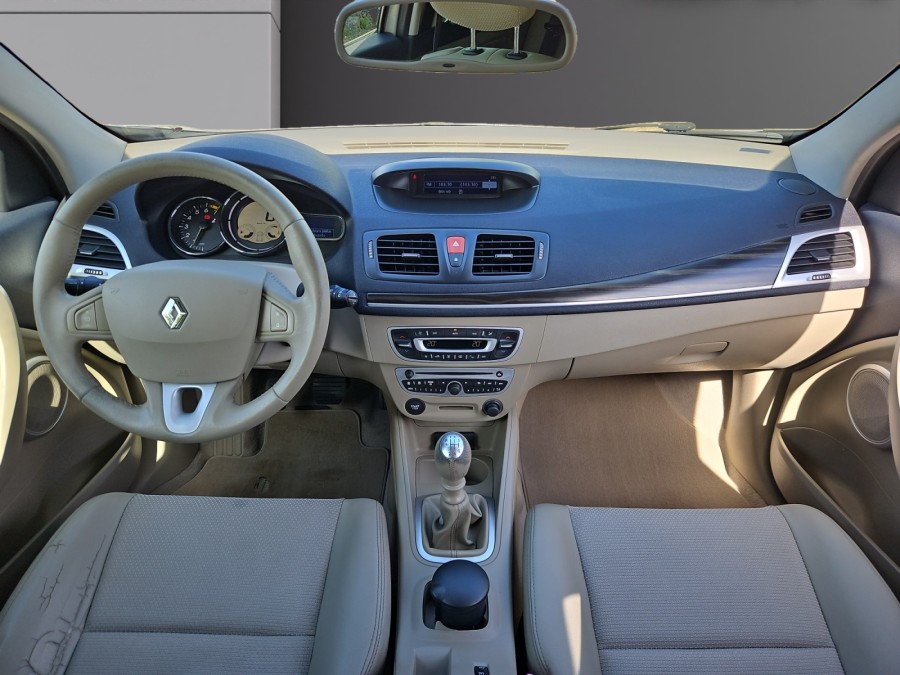 RENAULT d'occasion MEGANE III MEGANE PRIVILEGE 1.4 TCE de 2010 Evreux