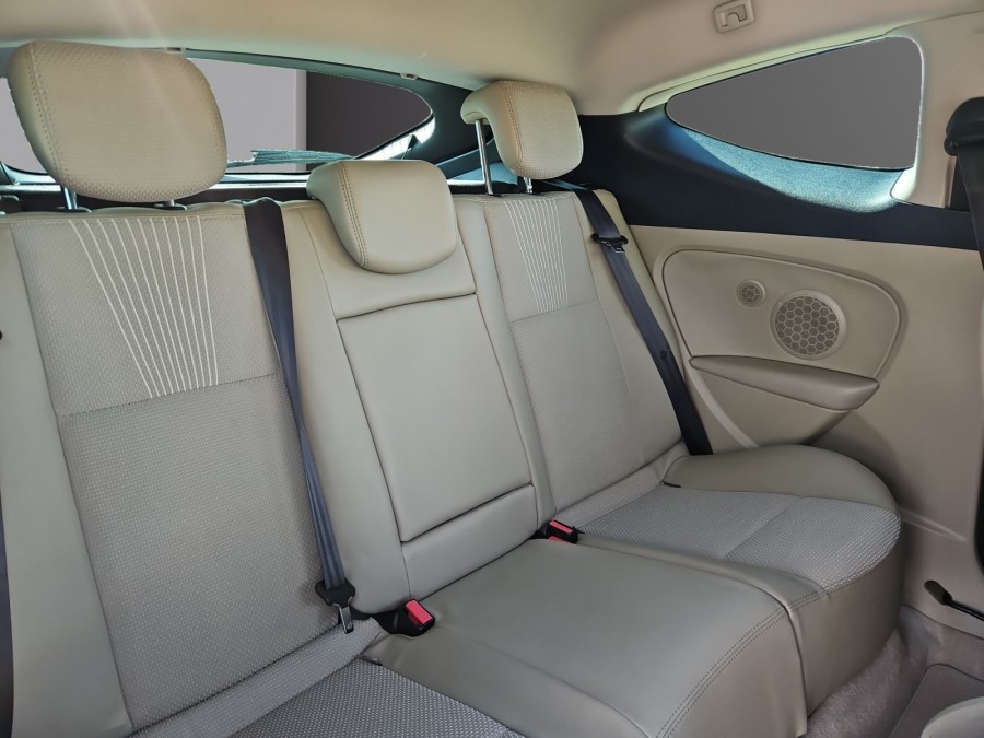 RENAULT d'occasion MEGANE III MEGANE PRIVILEGE 1.4 TCE de 2010 Evreux