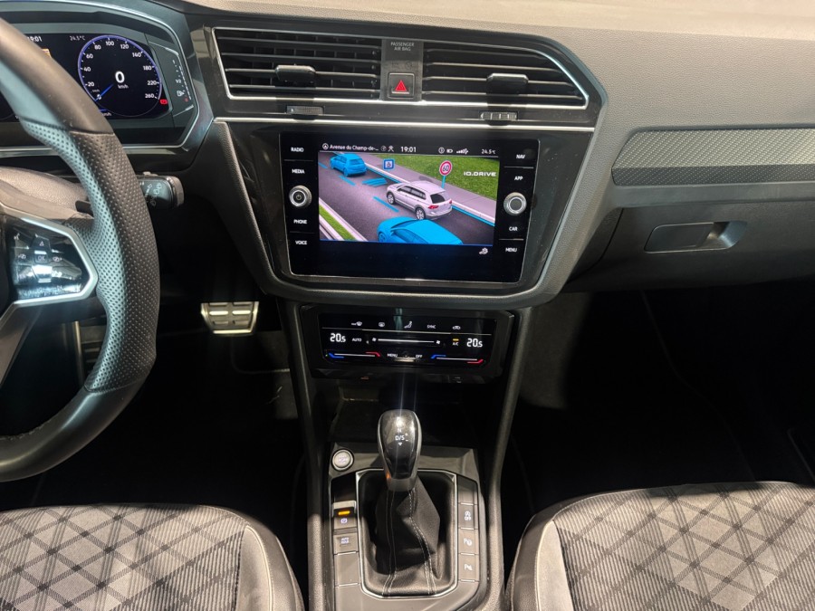 VOLKSWAGEN d'occasion TIGUAN II 2 TDI 150 R-LINE DSG AUTO de 2022