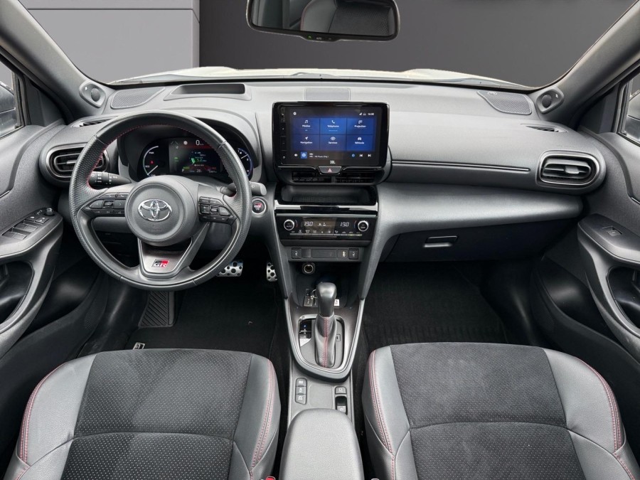 TOYOTA d'occasion YARIS CROSS CROSS 1.5 HYBRIDE 116H GR Sport de 2023