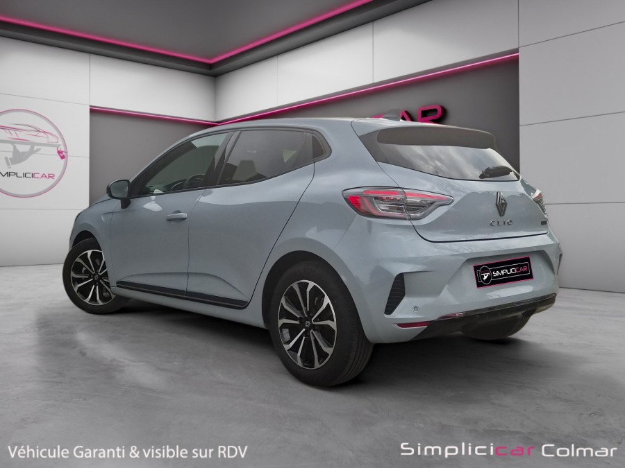 RENAULT d'occasion CLIO V 1.6 E TECH 145 EQUILIBRE AUTO de 2023