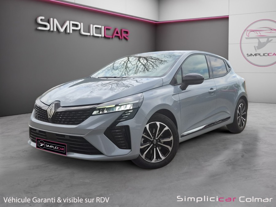 RENAULT d'occasion CLIO V 1.6 E TECH 145 EQUILIBRE AUTO de 2023
