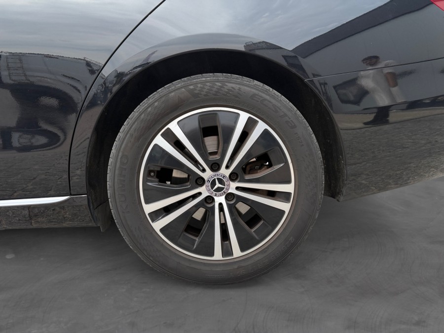 MERCEDES d'occasion CLASSE E 220 d 194ch Avantgarde Line 9G-Tronic