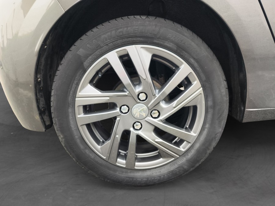 PEUGEOT d'occasion 208 1.2 PURETECH 75 ACTIVE PACK de 2022 Beauvais